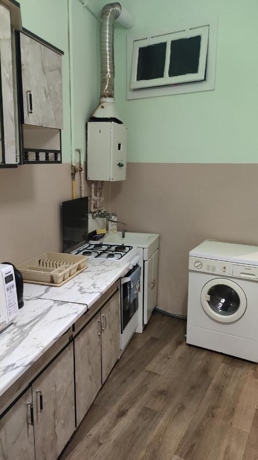 Apartment On Sheptytskyh 27 Lwów Zewnętrze zdjęcie